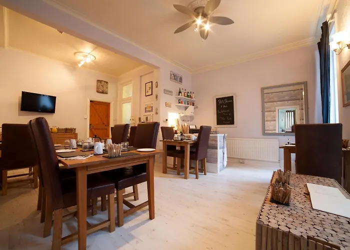 Waves In Bed & Breakfast Bournemouth